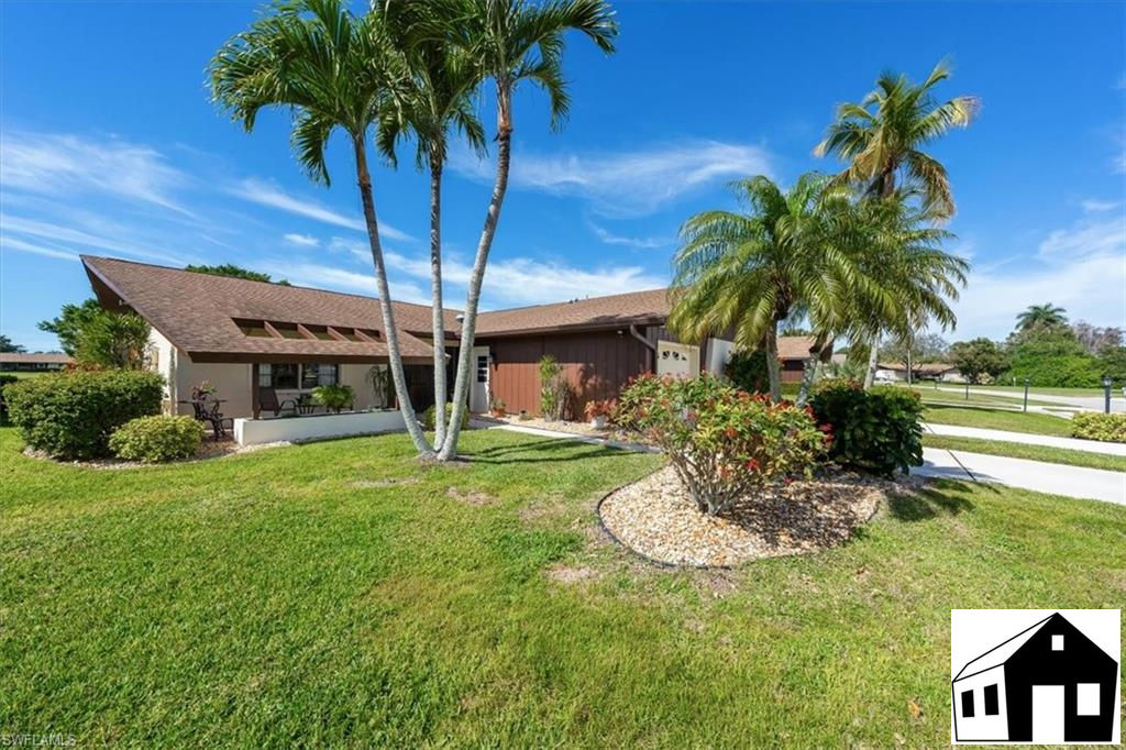 142 Round Key Cir g-13, Naples, FL 34112