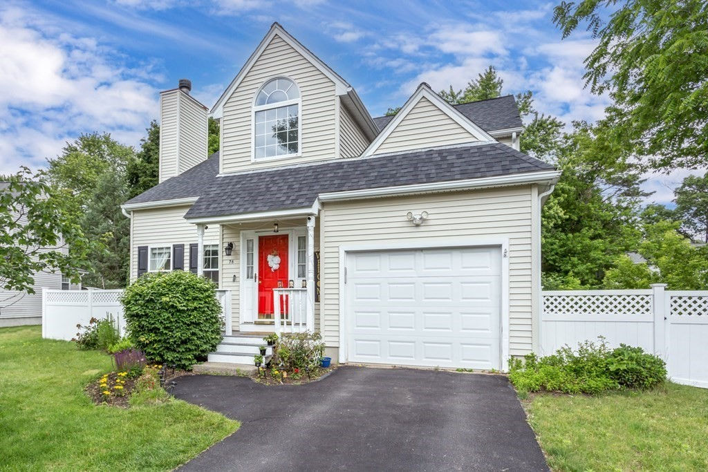 76 Palomino Dr, Franklin, MA 02038