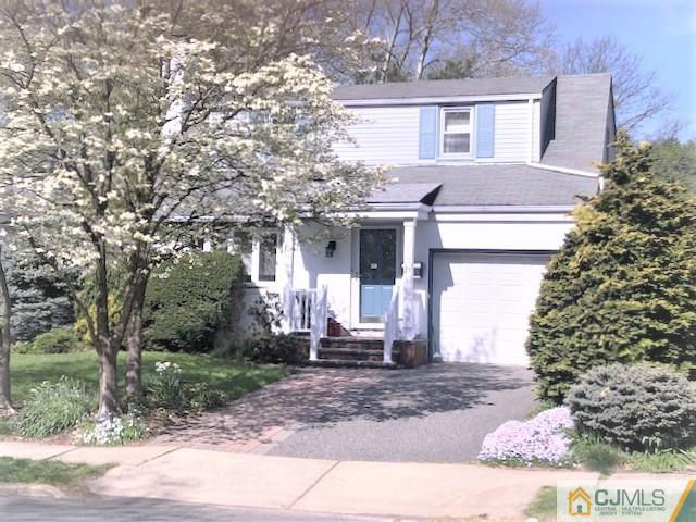 33 Eggert Avenue, Metuchen, NJ 08840