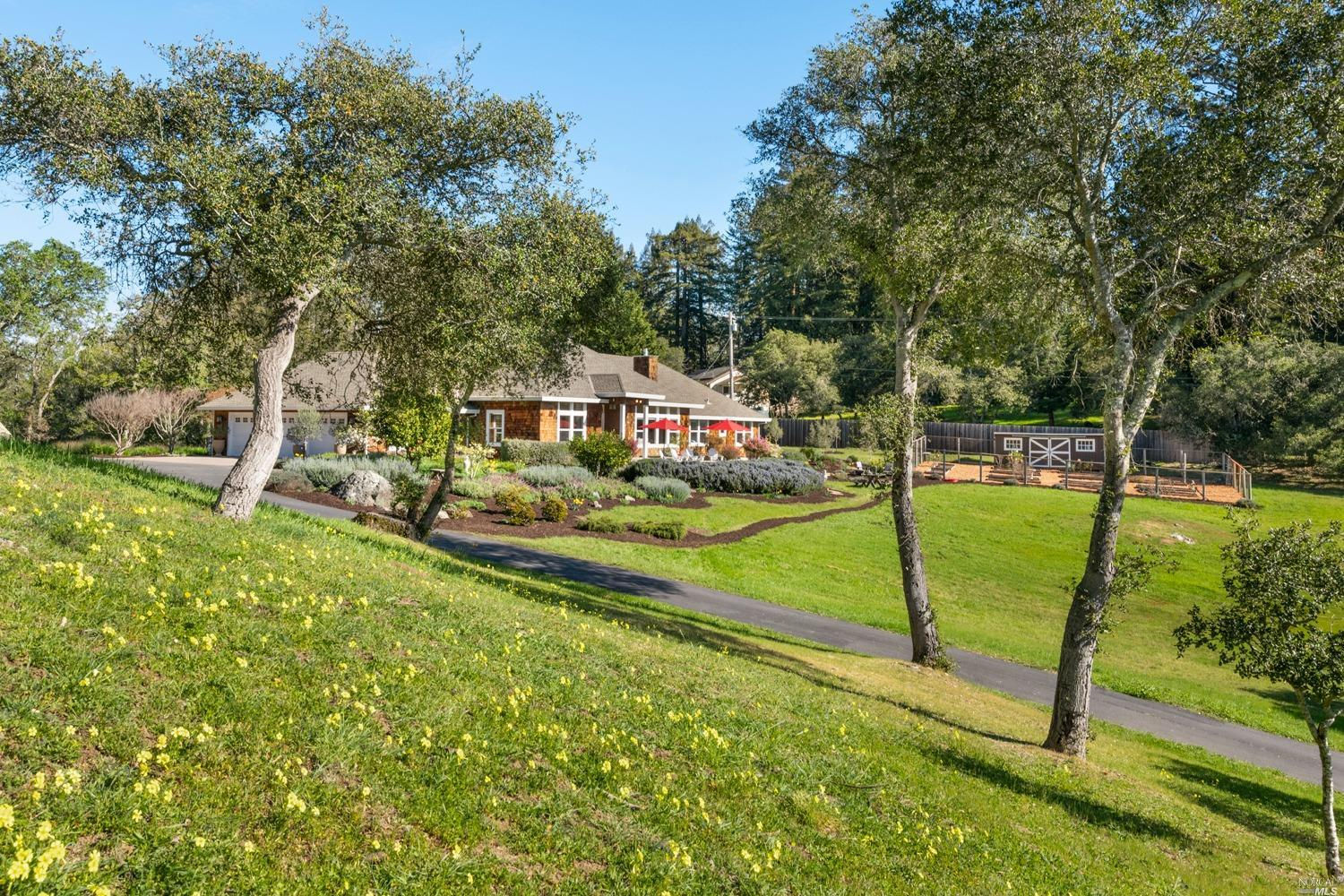 12300 Fiori Lane, Sebastopol, CA 95472