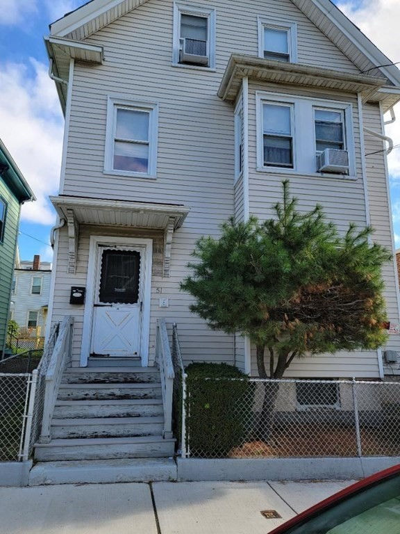 51 Beacon St, Somerville, MA 02143