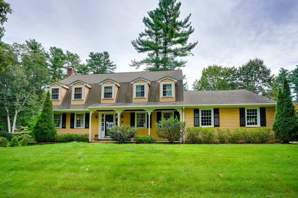 22 Village Green, Norfolk, MA 02056