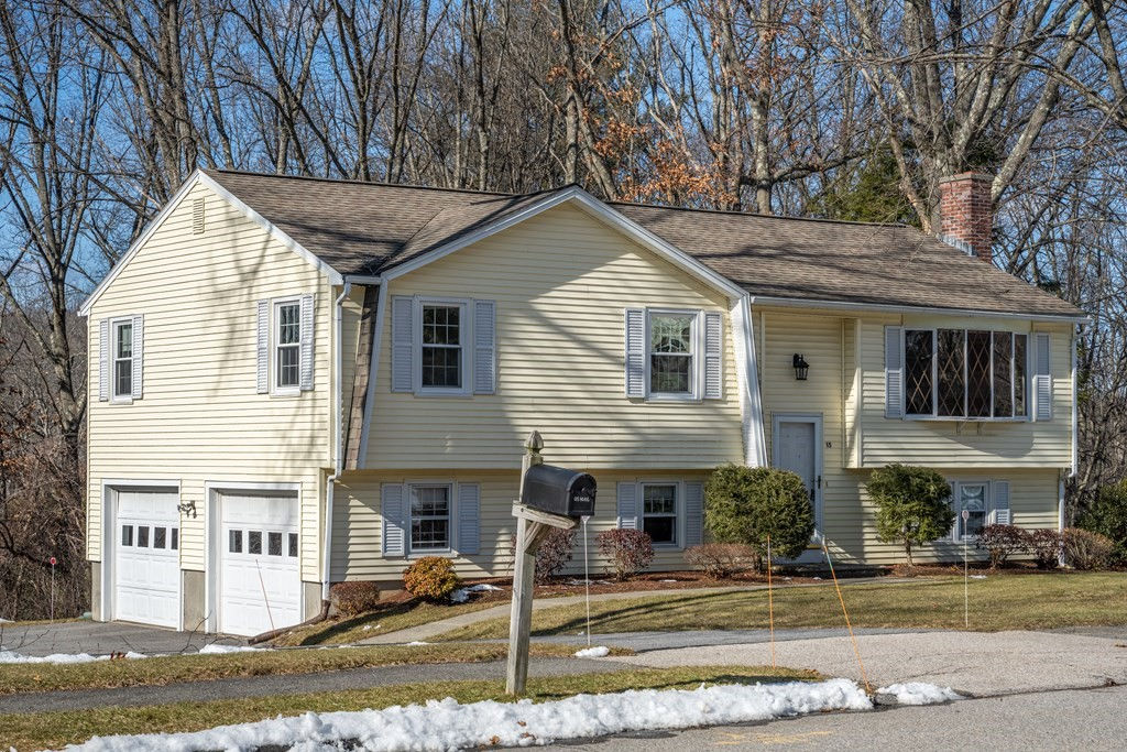 15 Bunker Hill Road, Shrewsbury, MA 01545