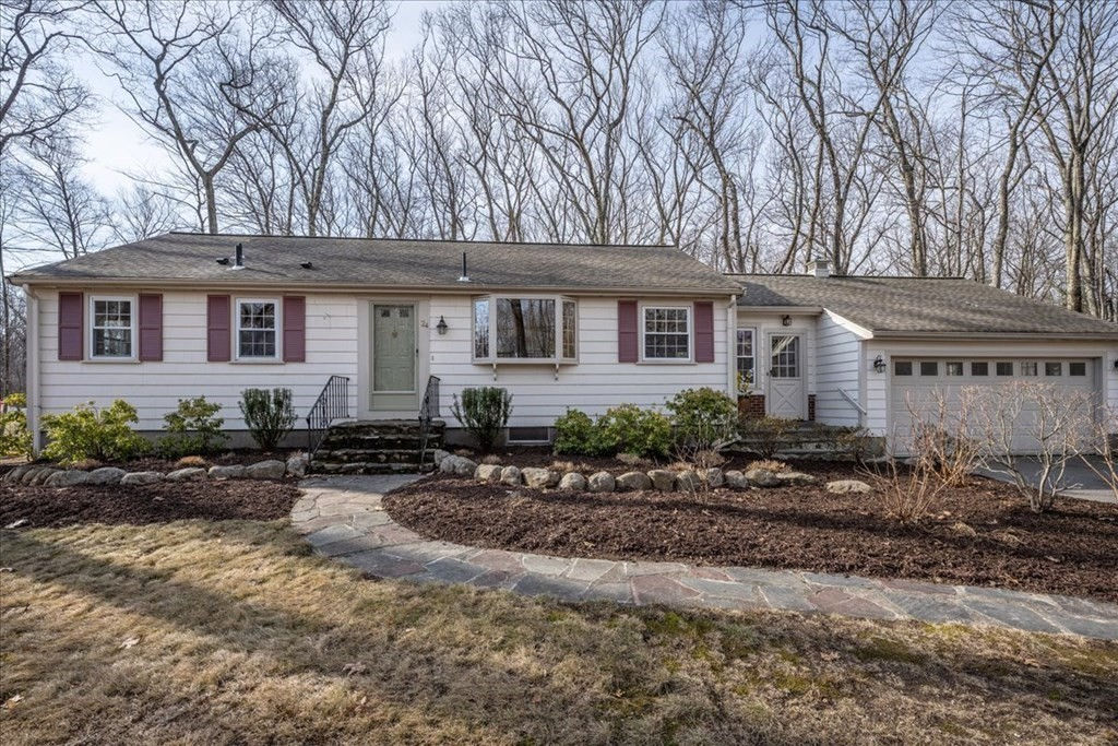 24 Oregon Rd, Ashland, MA 01721