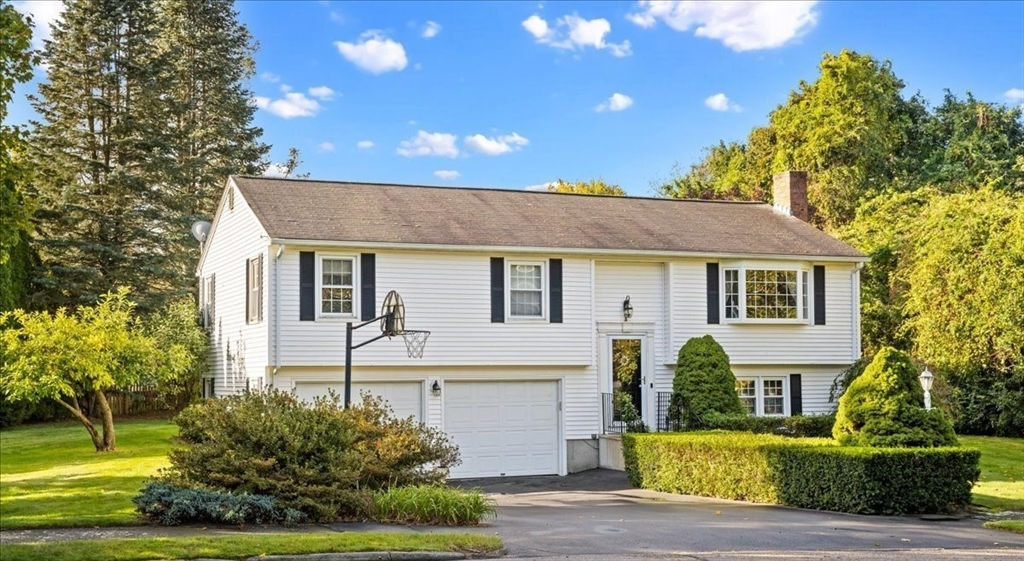 1 Minuteman Way, Shrewsbury, MA 01545