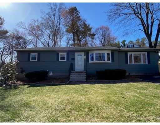 32 Stratton Dr., Hudson, MA 01749