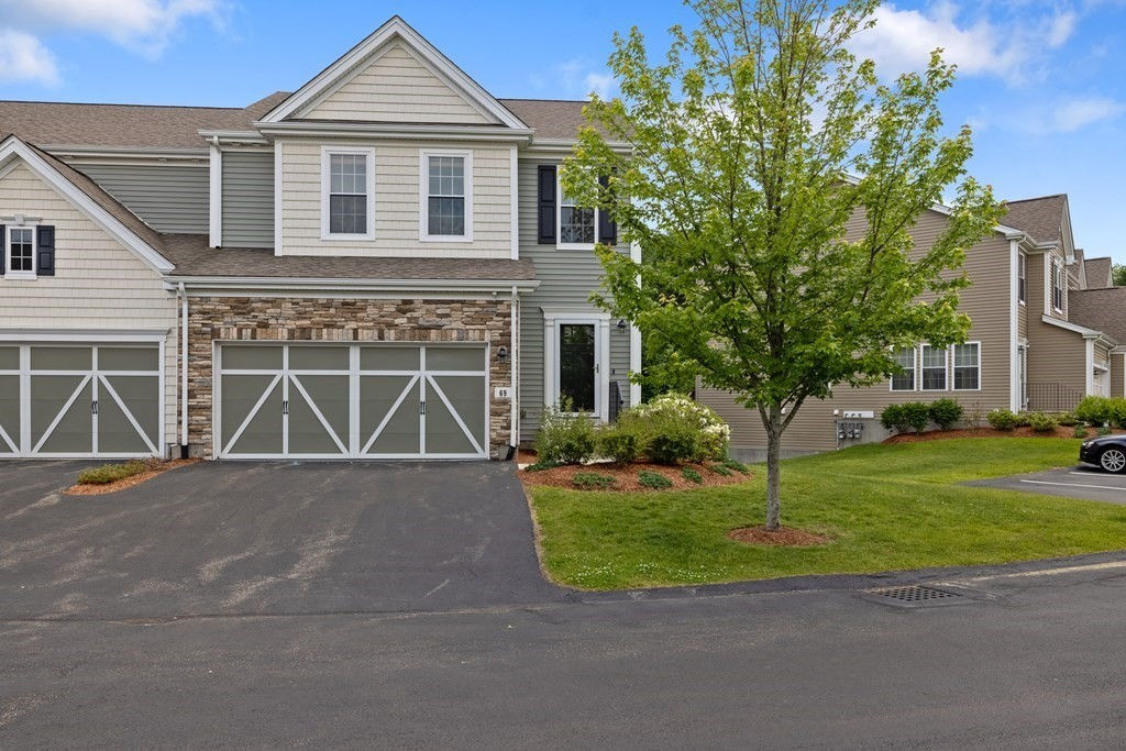 69 Kendall CT 69, Bedford, MA 01730