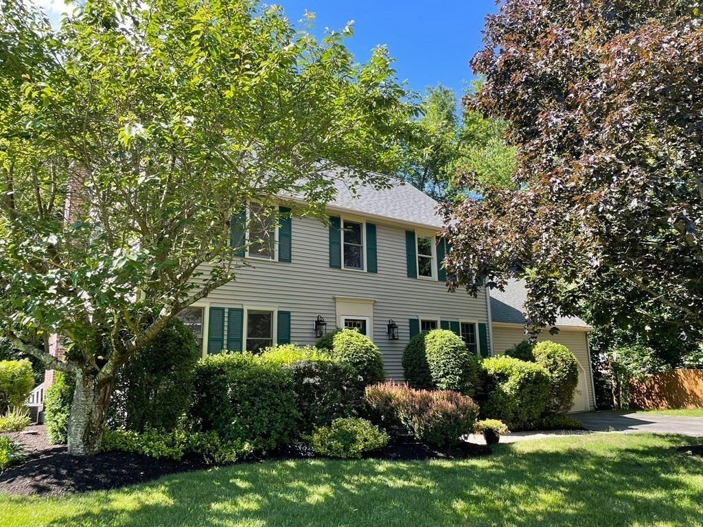 191-b Woodland Rd, Southborough, MA 01772