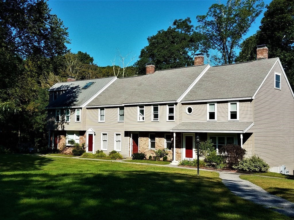 1 Meadowbrook Rd 6, Grafton, MA 01519