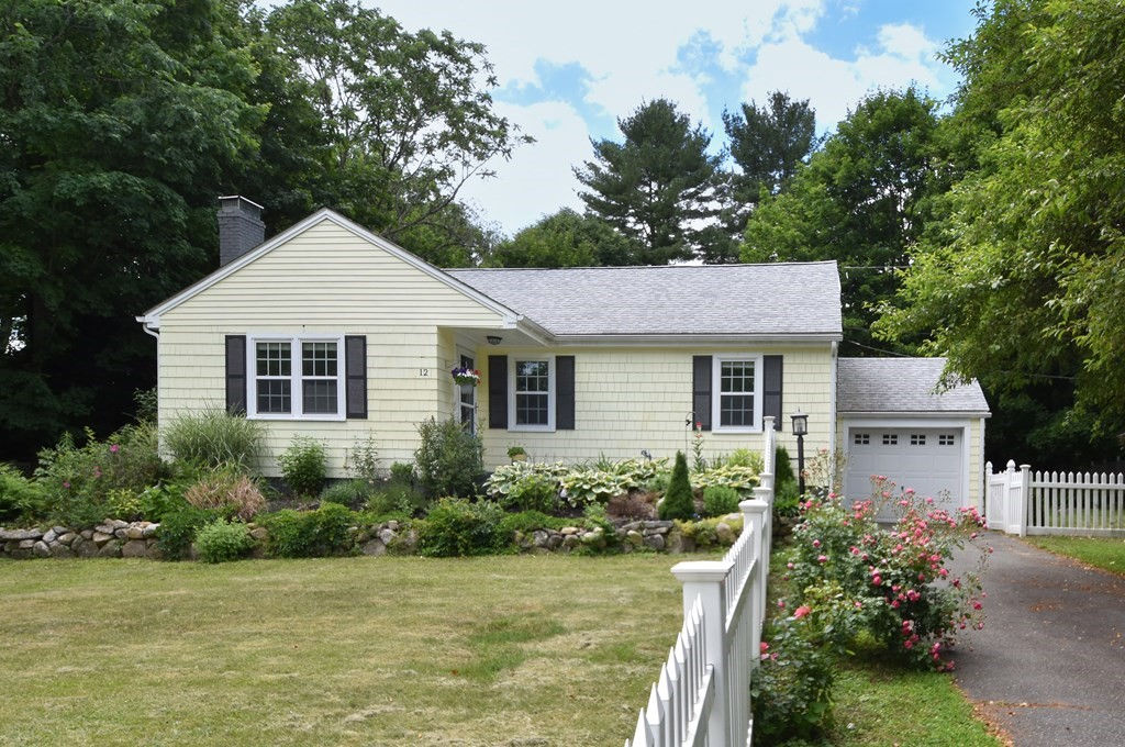 12 Curtis Road, Hopkinton, MA 01748