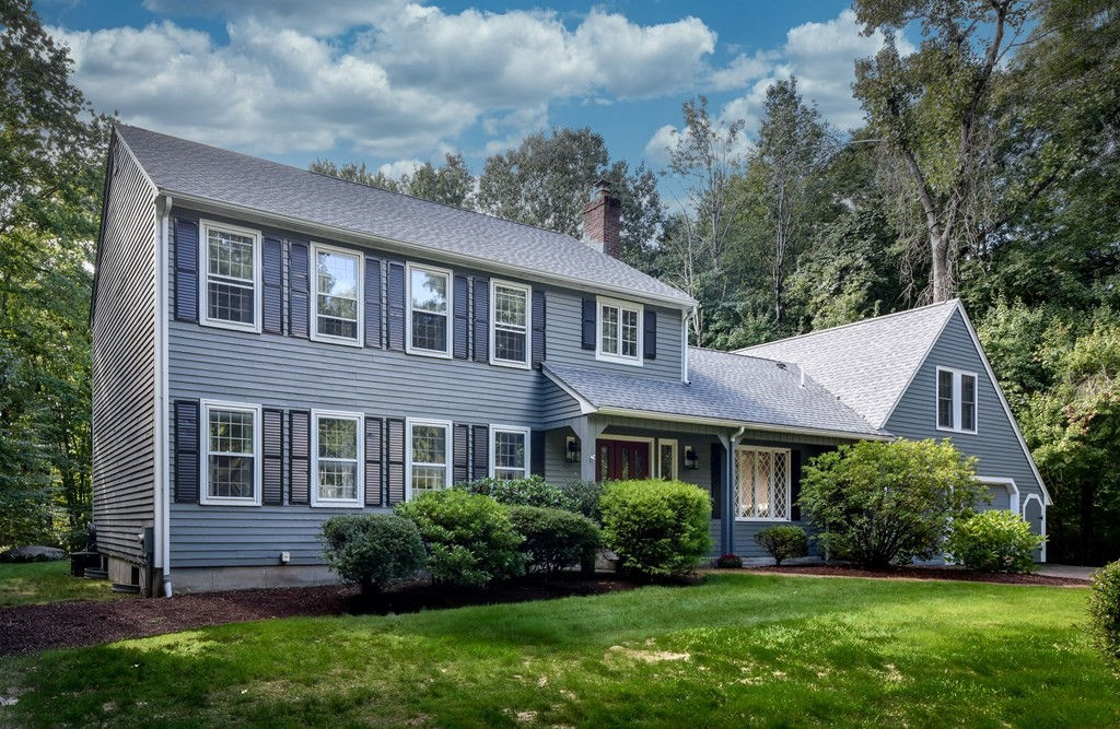 15 Nicholas Road, Hopkinton, MA 01748