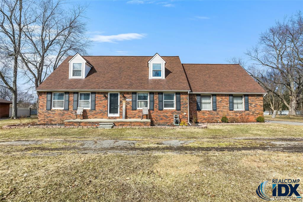 Video Tour  - 21444 Superior Road, Taylor, MI 48180