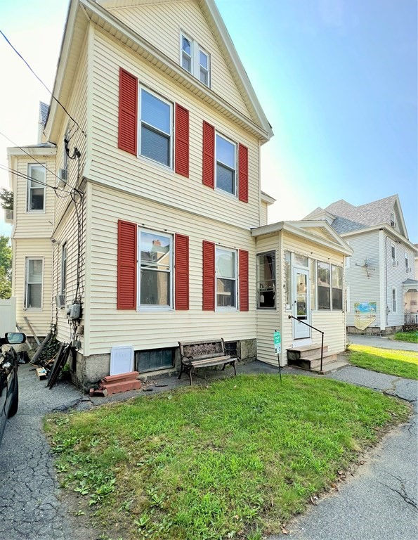 59 Huntington Street, Lowell, MA 01852