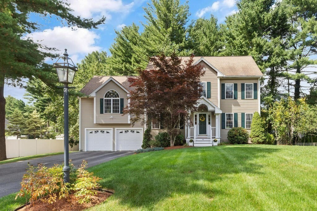 90 Jennie's Way, Tewksbury, MA 01876