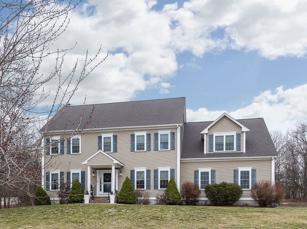 21 Paddock Drive, Plainville, MA 02762