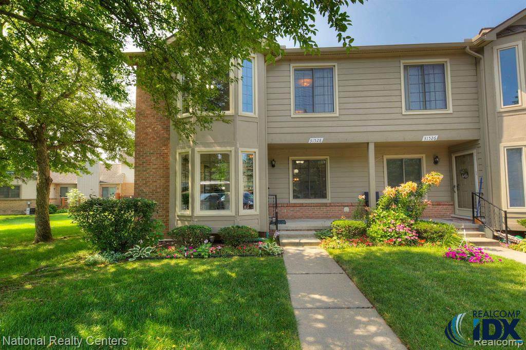 31528 Merriwood Park Drive, Livonia, MI 48152