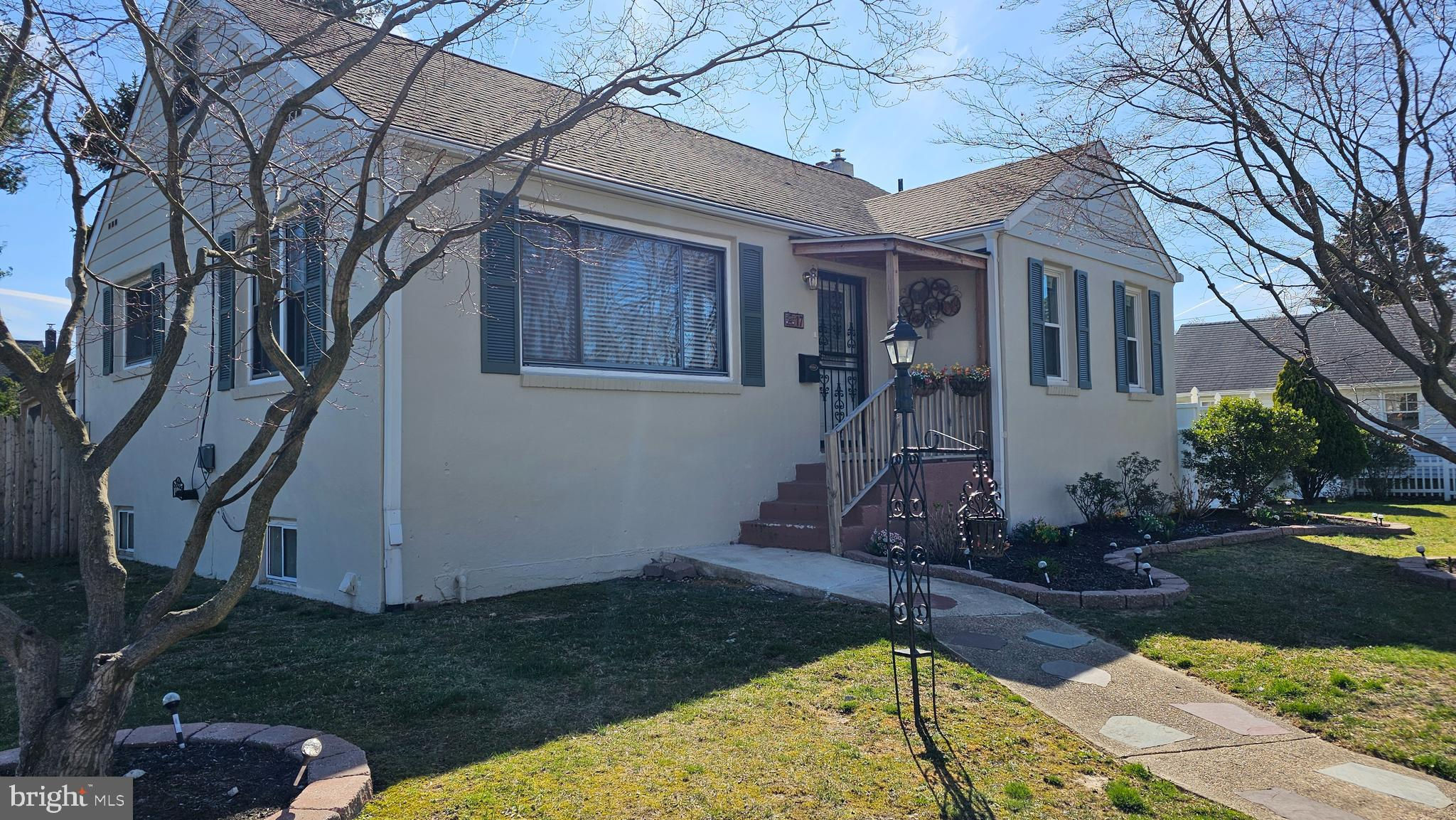 17 Howell Avenue, West Collingswood Heights, NJ 08059 is now new to the market!