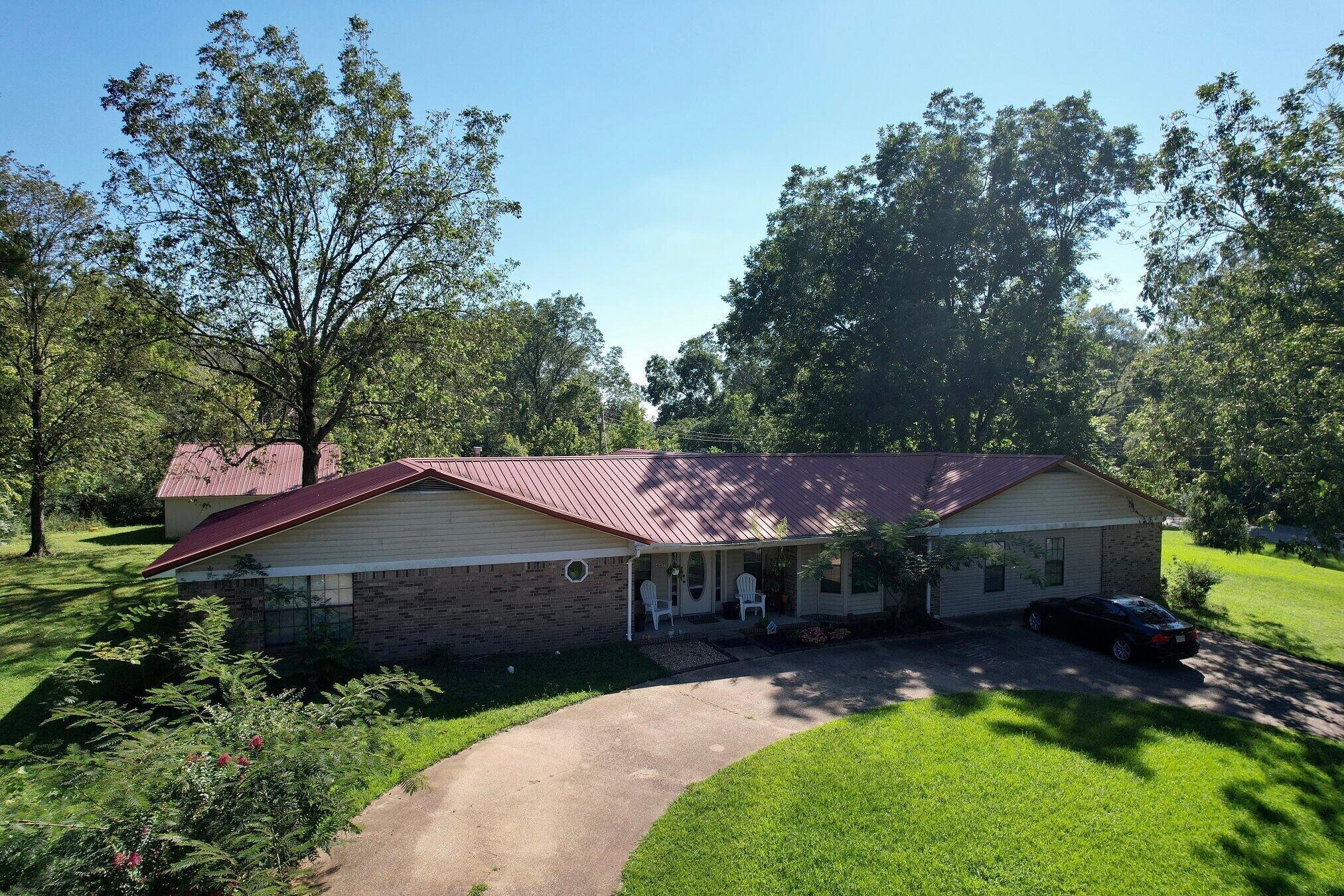 447 W Water, Baldwyn, MS 38824 is now new to the market! Compass