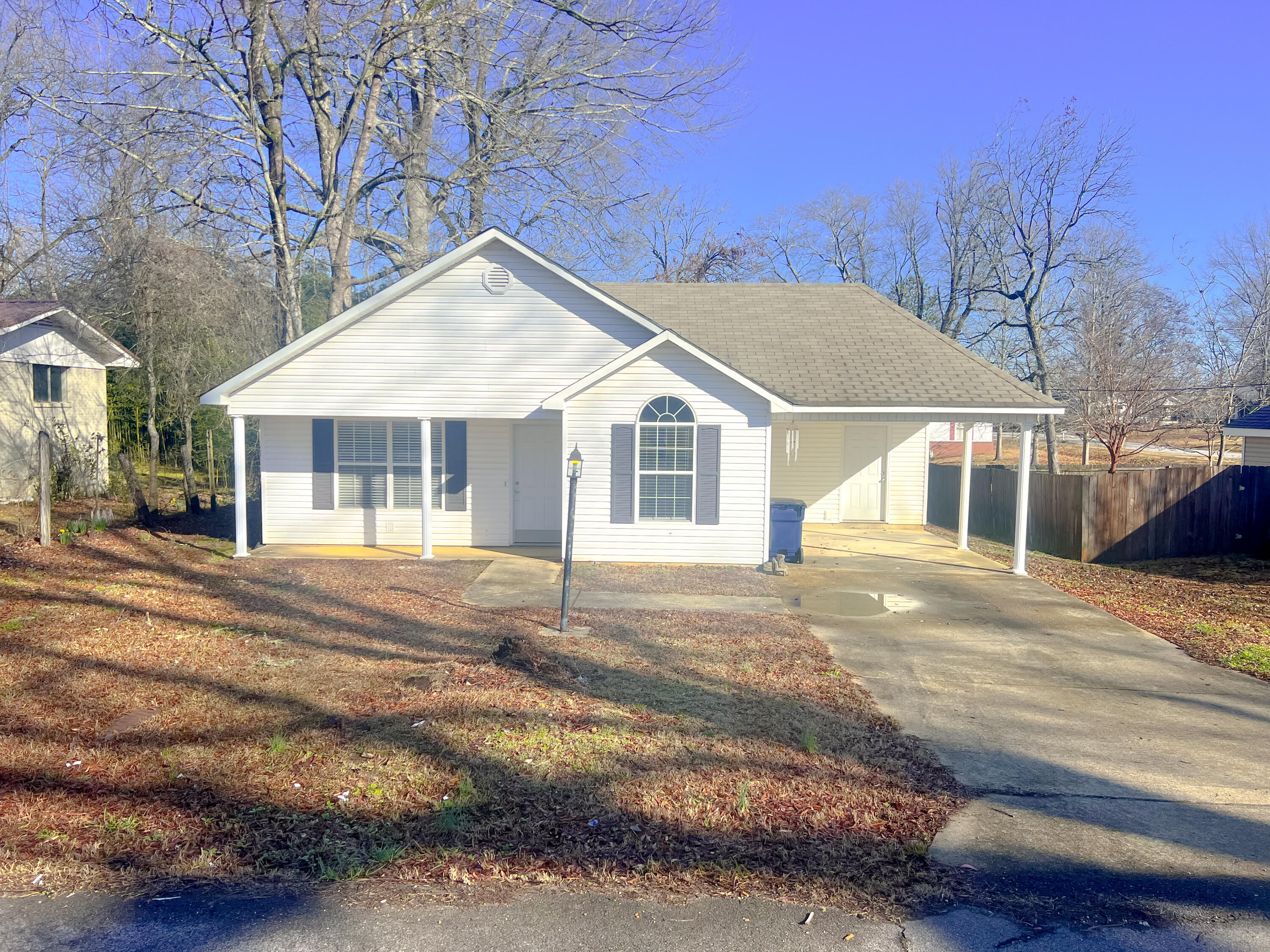 108 Elm St., Booneville, MS 38829