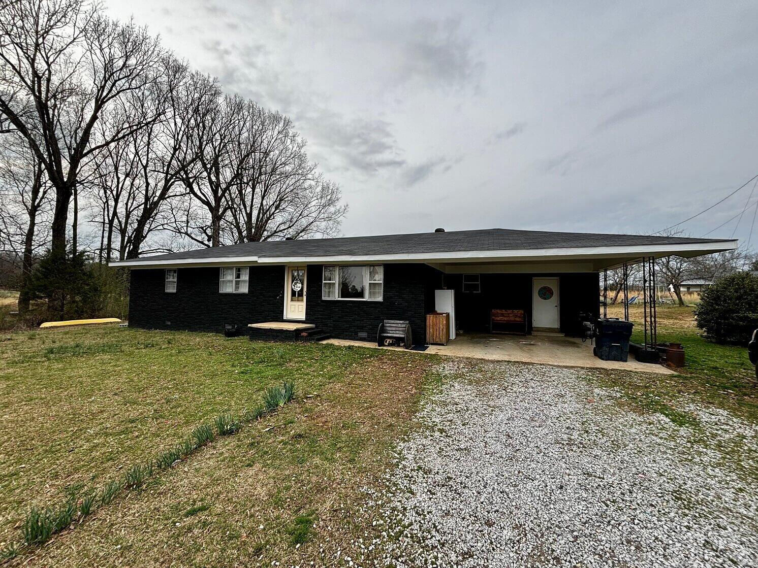 1007 Gaston Road, Booneville, MS 38829