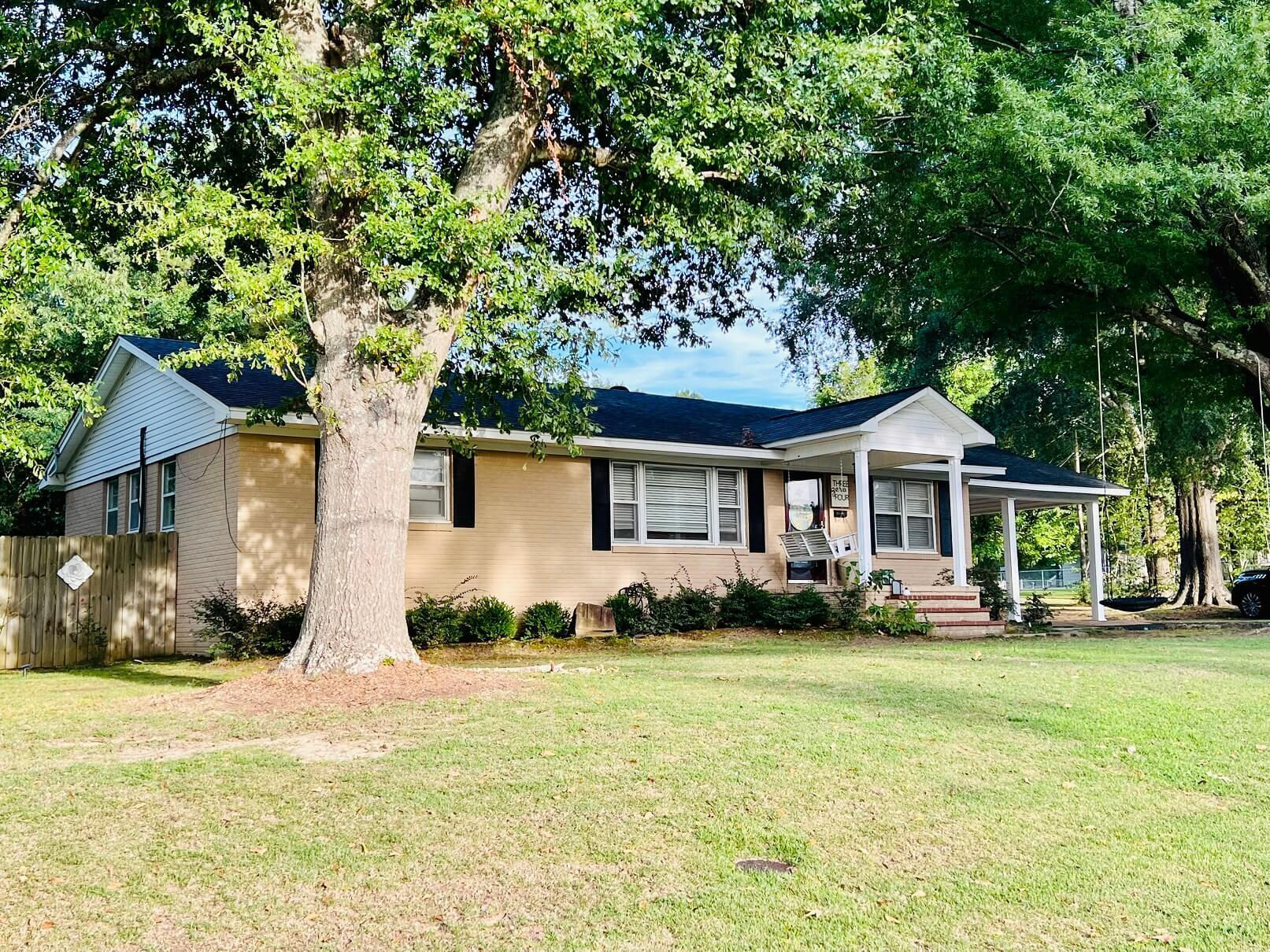 Video Tour 304 N 3rd St., Booneville, MS 38829 Compass Realty Group,LLC