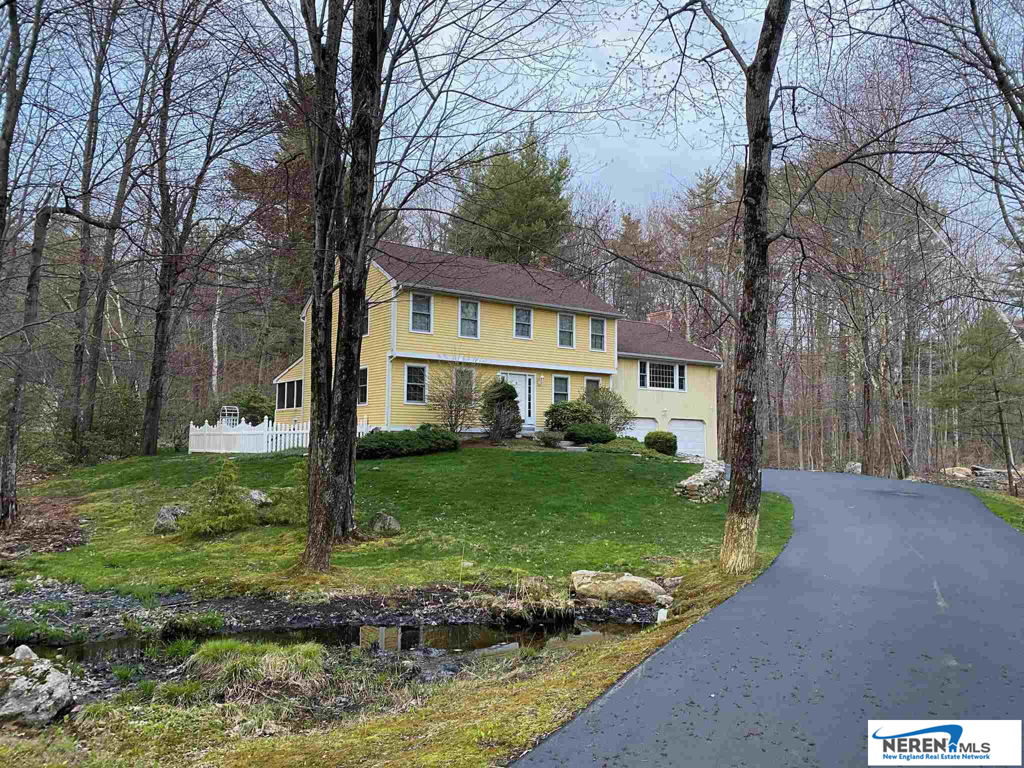 32 Blackbird Drive, Bedford, NH 03110