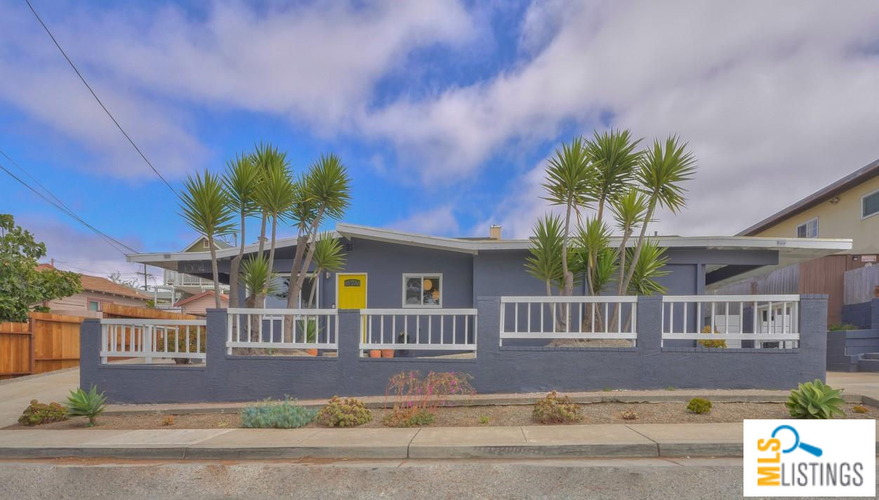 1664 Hilton St, Seaside, CA 93955