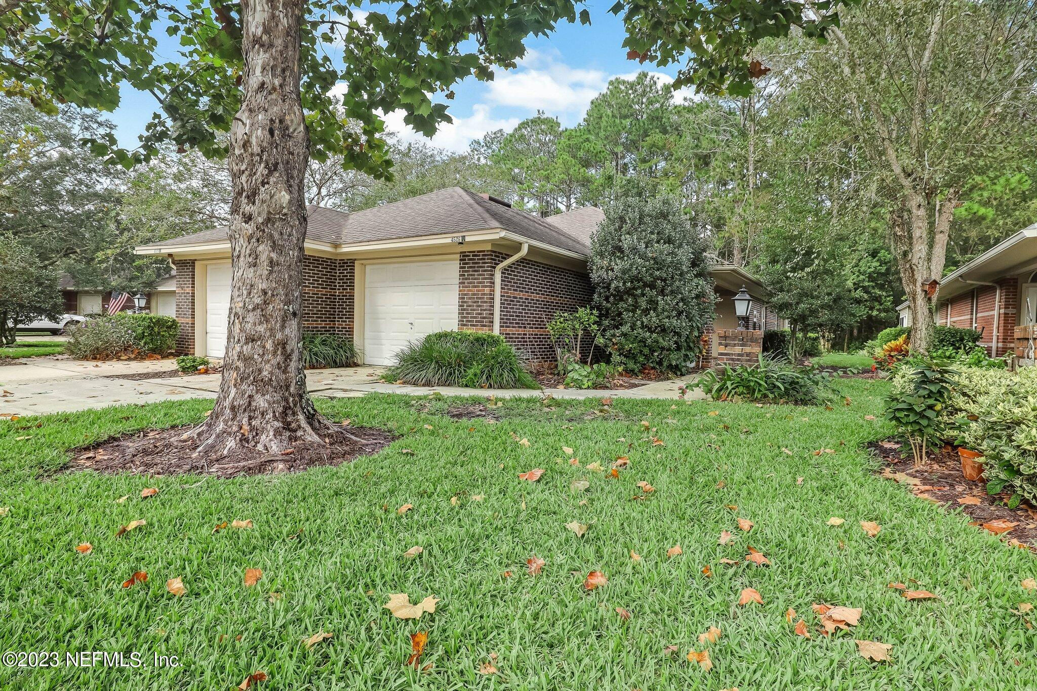 4526 W Middleton Park Circle, Jacksonville, FL 32224