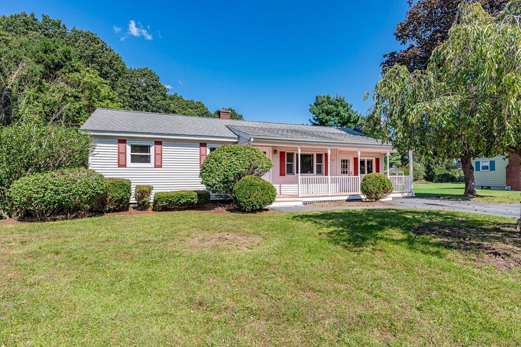 5 Montclair Cir, Chelmsford, MA 01824