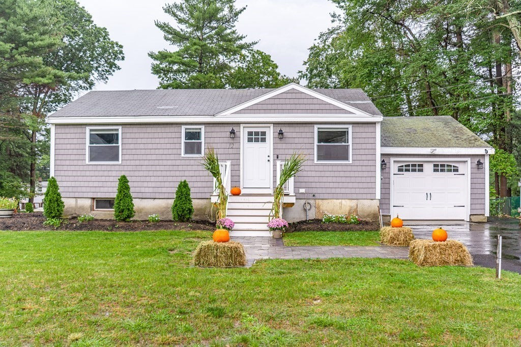 12 Putnam Rd, Billerica, MA 01821