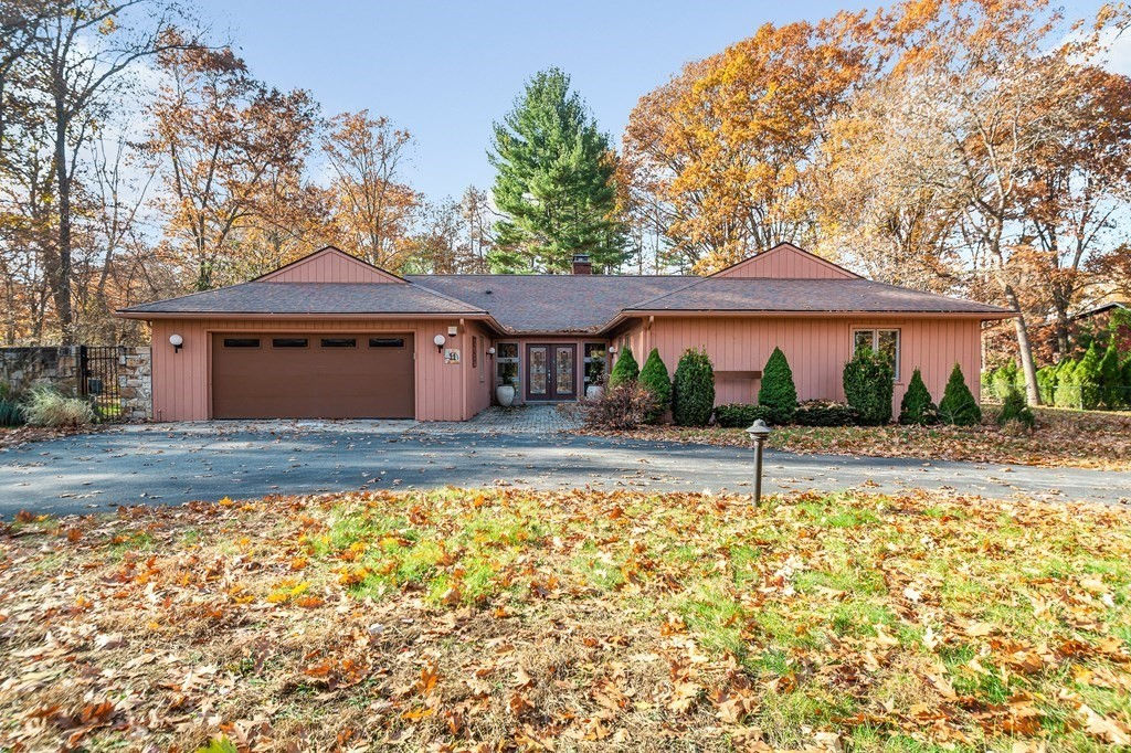 11 Mount Joy Dr, Tewksbury, MA 01876