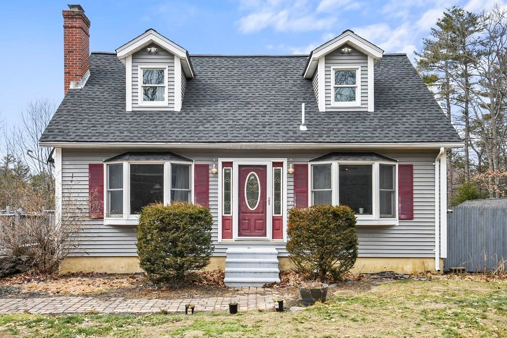 591 Townsend Harbor Road, Lunenburg, MA 01462