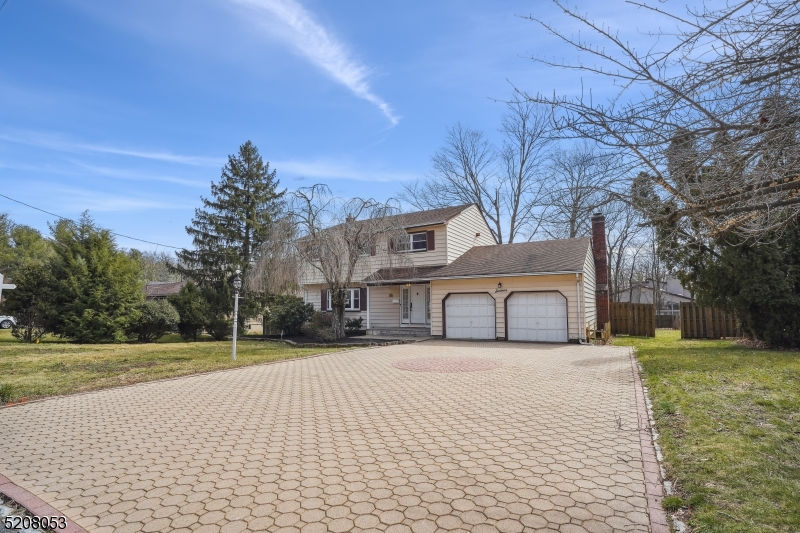 16 Harding Pl, Livingston twp., NJ 07039