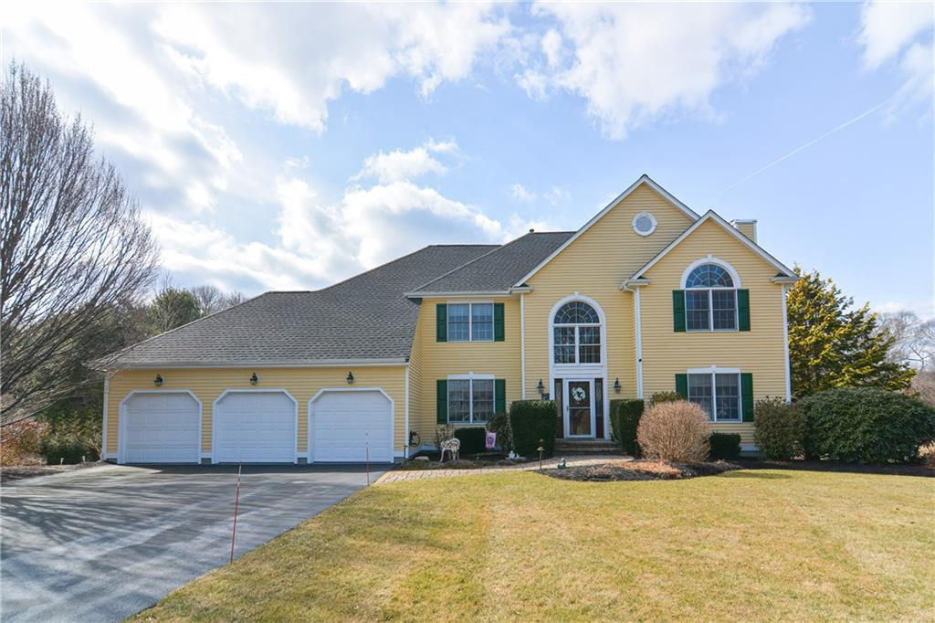 109 Crest Field Lane, North Kingstown, RI 02852