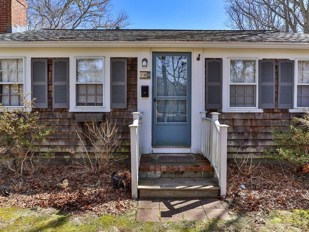 70 Mattachee Rd, Yarmouth, MA 02664