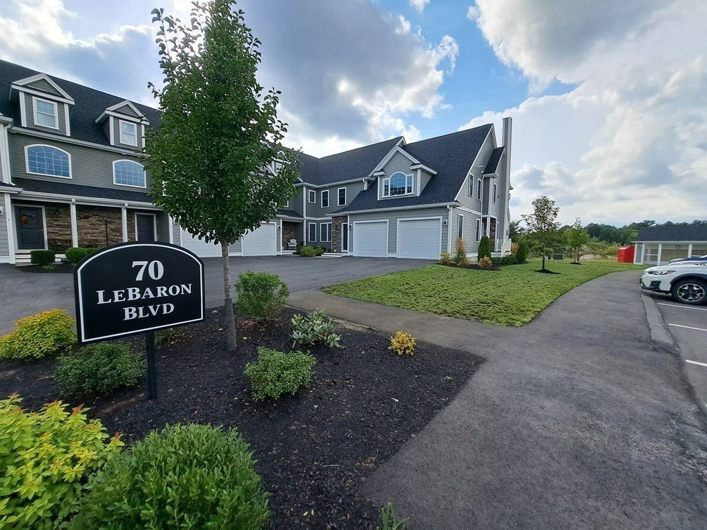 70 Lebaron Blvd 4, Lakeville, MA 02347