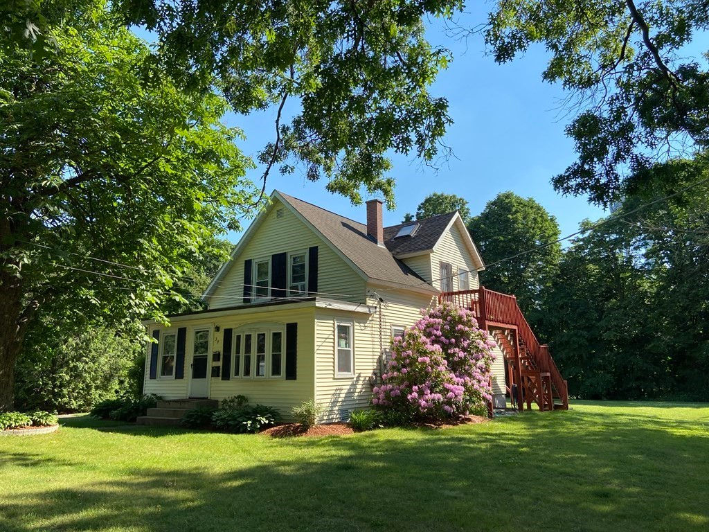 39 Parker Ave, Holden, MA 01520