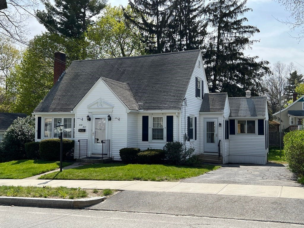 43 Delawanda Dr, Worcester, MA 01603