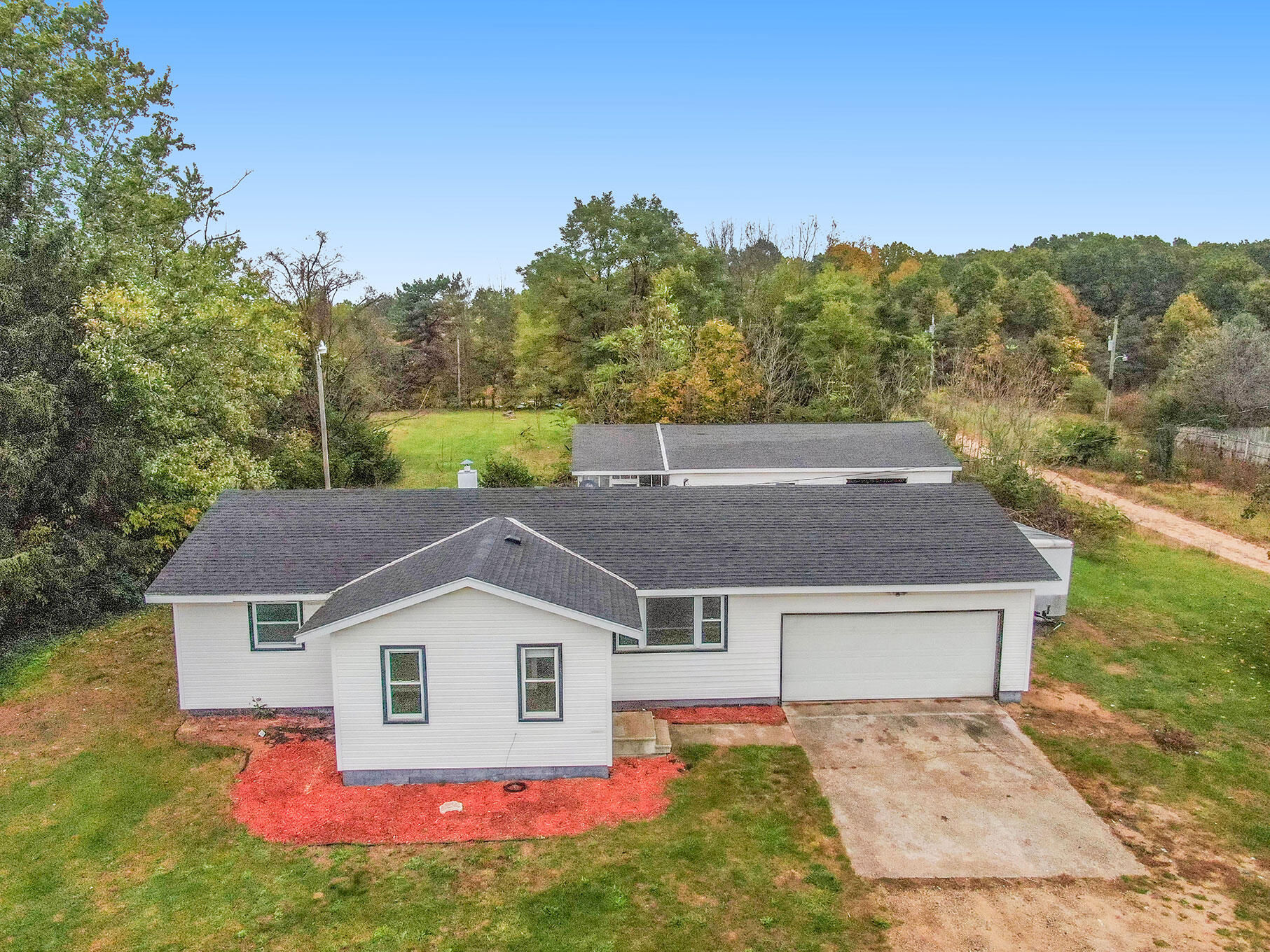 30396 Peavine Street, Dowagiac, MI 49047