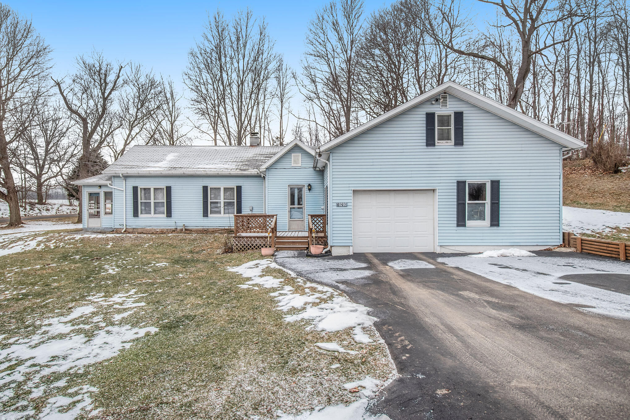 19290 Rickerman Road, Galien, MI 49113 is now new to the market