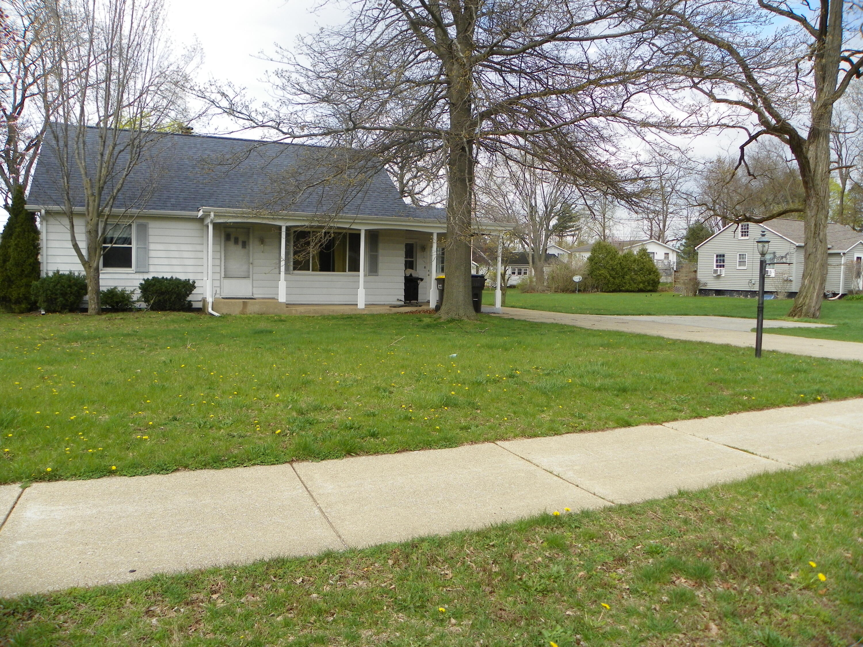 3771 Lake Street, Bridgman, MI 49106