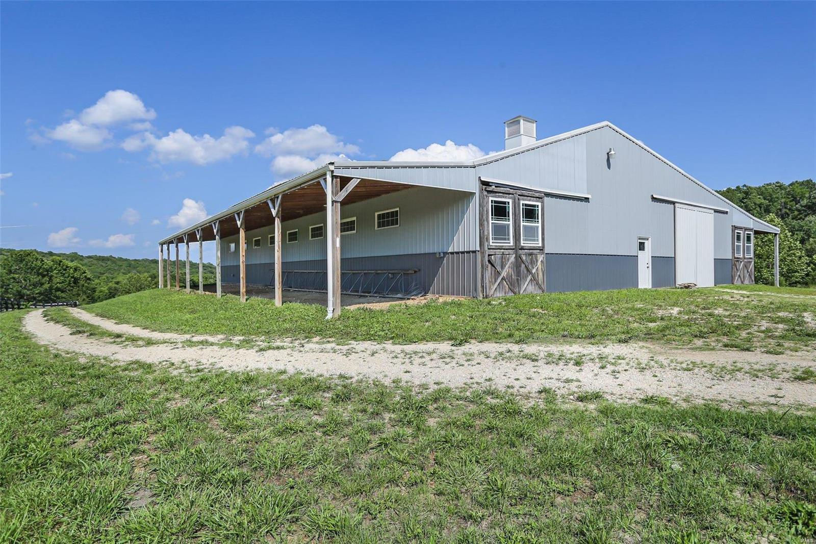 2648 Stronghoener Rd, Owensville, MO 65606