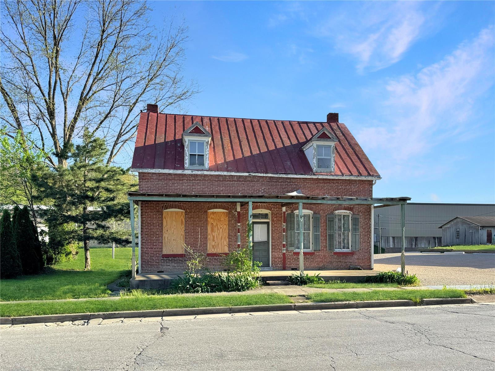 128 E 5th Street, Hermann, MO 65041