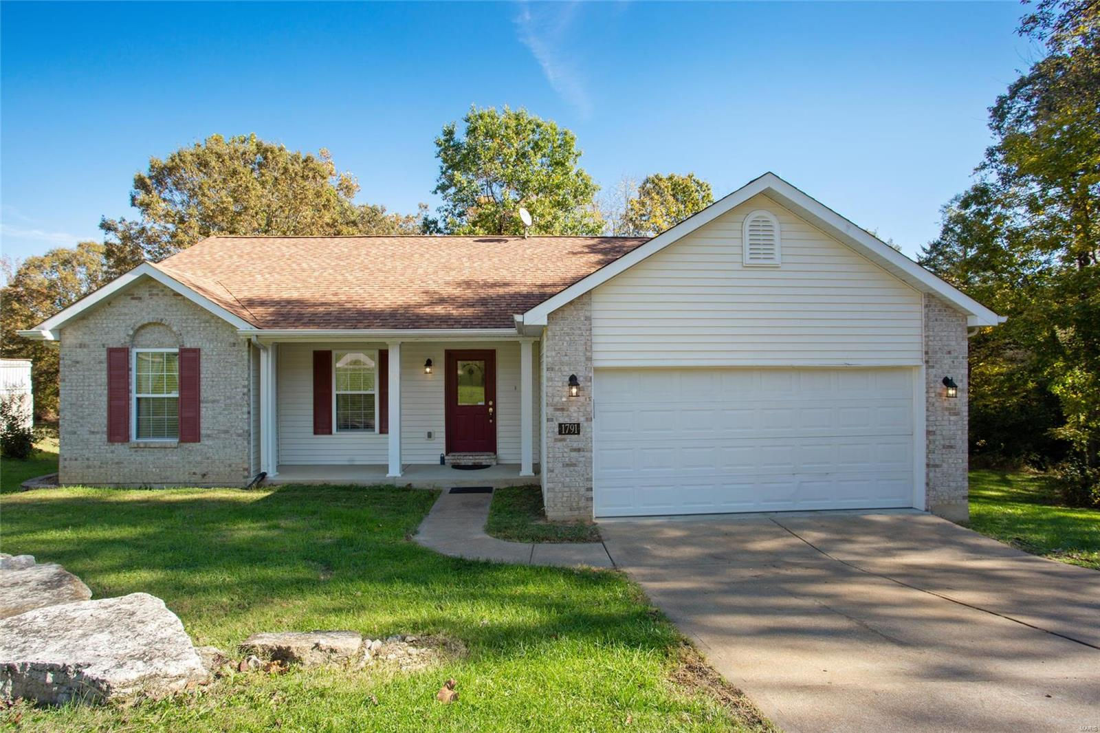 1791 Fox Lane, Pacific, MO 63069