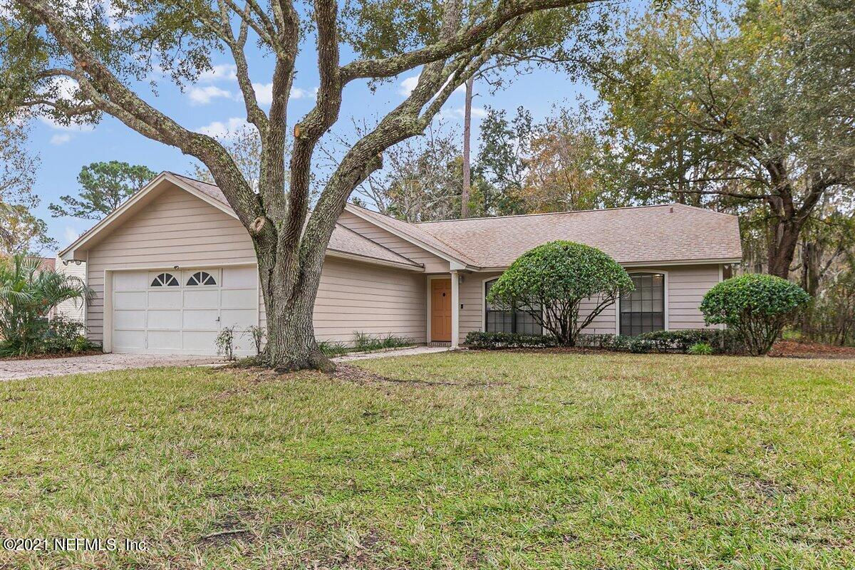 4334 Carriage Crossing Dr, Jacksonville, FL 32258