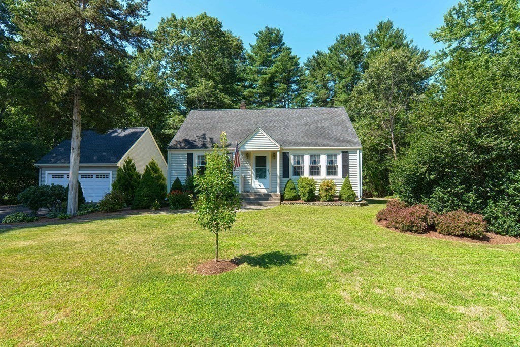 1 Stillman Road, Norton, MA 02766 is now new to the market! Kathy Portway