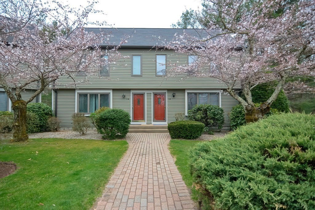 3 Village Way F, Norton, MA 02766