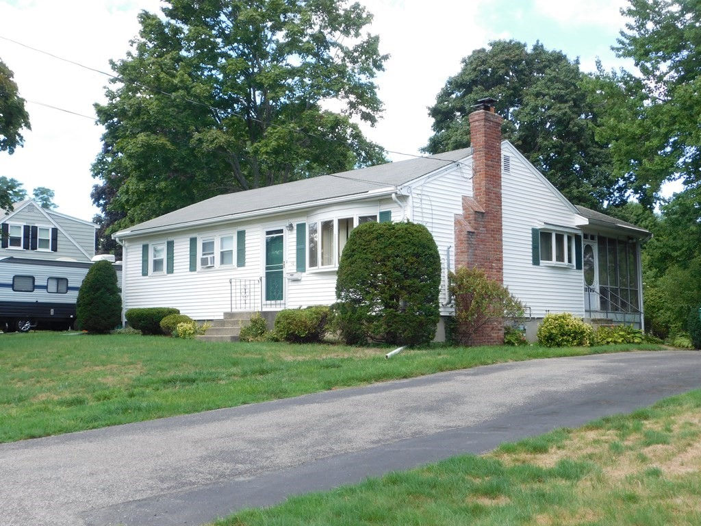 112 Lane Dr, Norwood, MA 02062