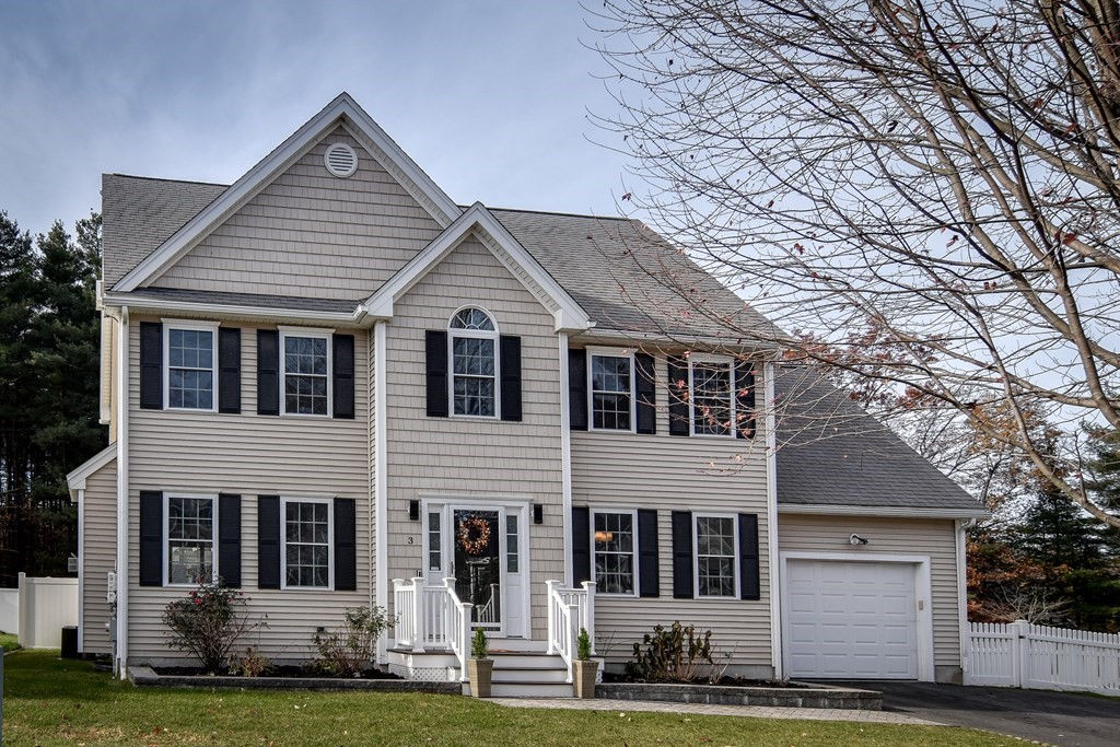 3 Kestrel Ln 3, Westford, MA 01886