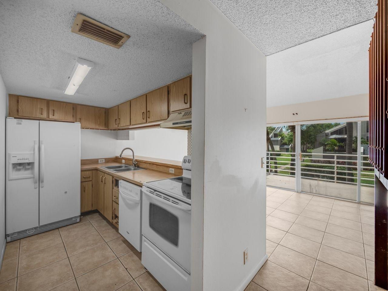 1605 S U S Hwy 1 m2-209, Jupiter, FL 33477